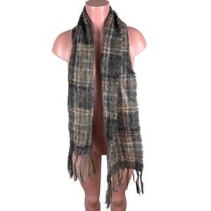 Royal Scot (Samuel Tweed & Co) Great Britain Mohair/Wool Scarf Fringe plaid gray